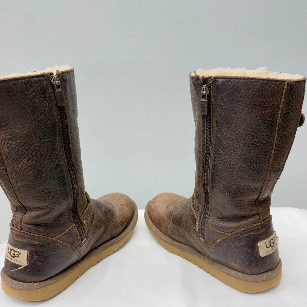 UGG Australia Kensington Girls Youth 3 Sheepskin Lined Brown Leather Boots 1969
